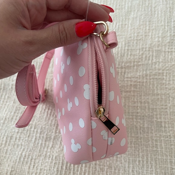 NWOT PINK DISNEY MICKEY POLA DOT PURSE - Picture 5 of 5